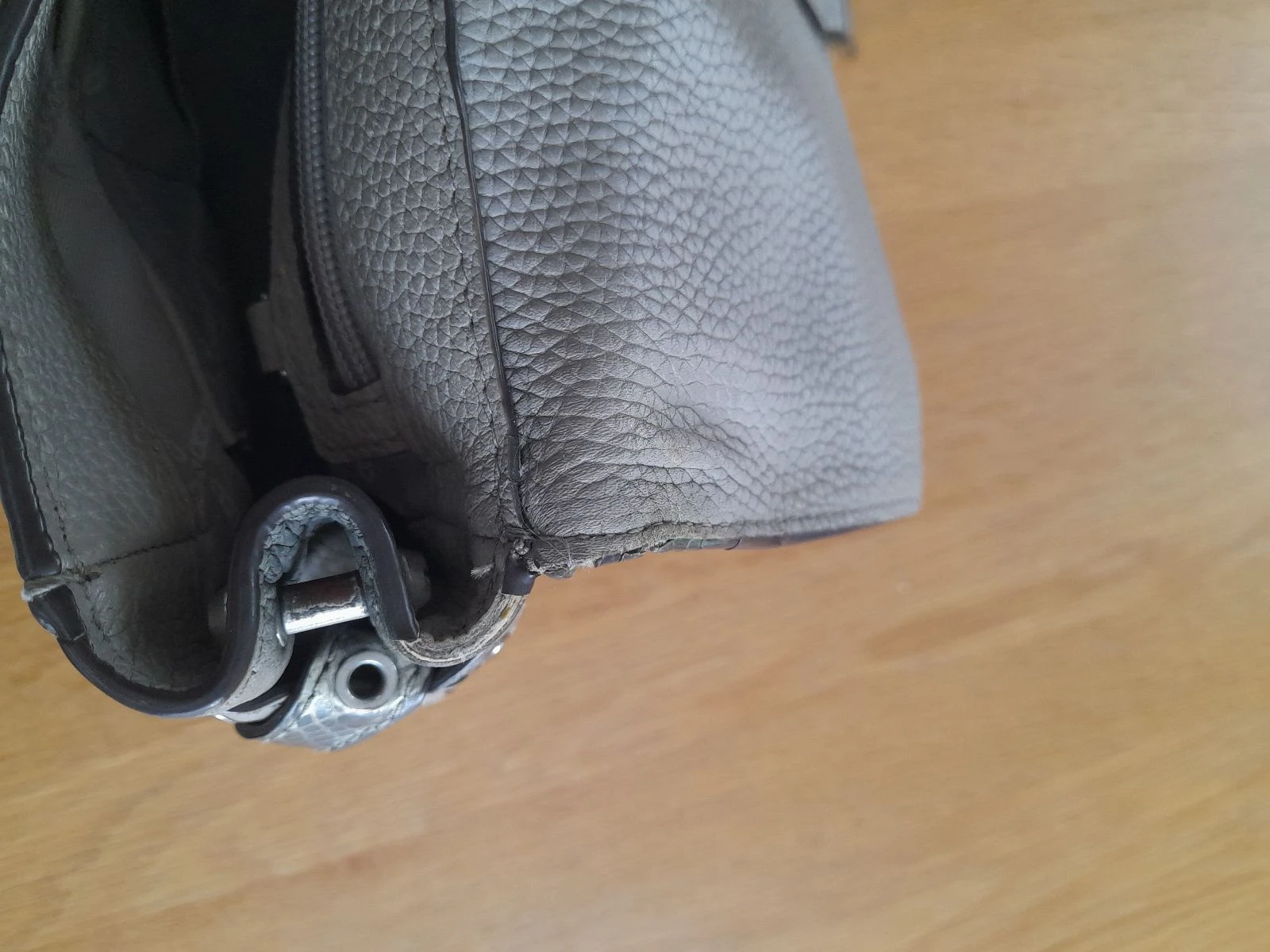 Bolso Michael Kors Bristol en Piel Gris 🩶 – photo 8
